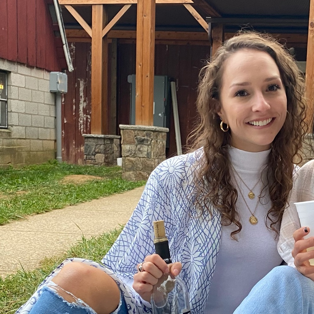 Meet your Posher, Danielle